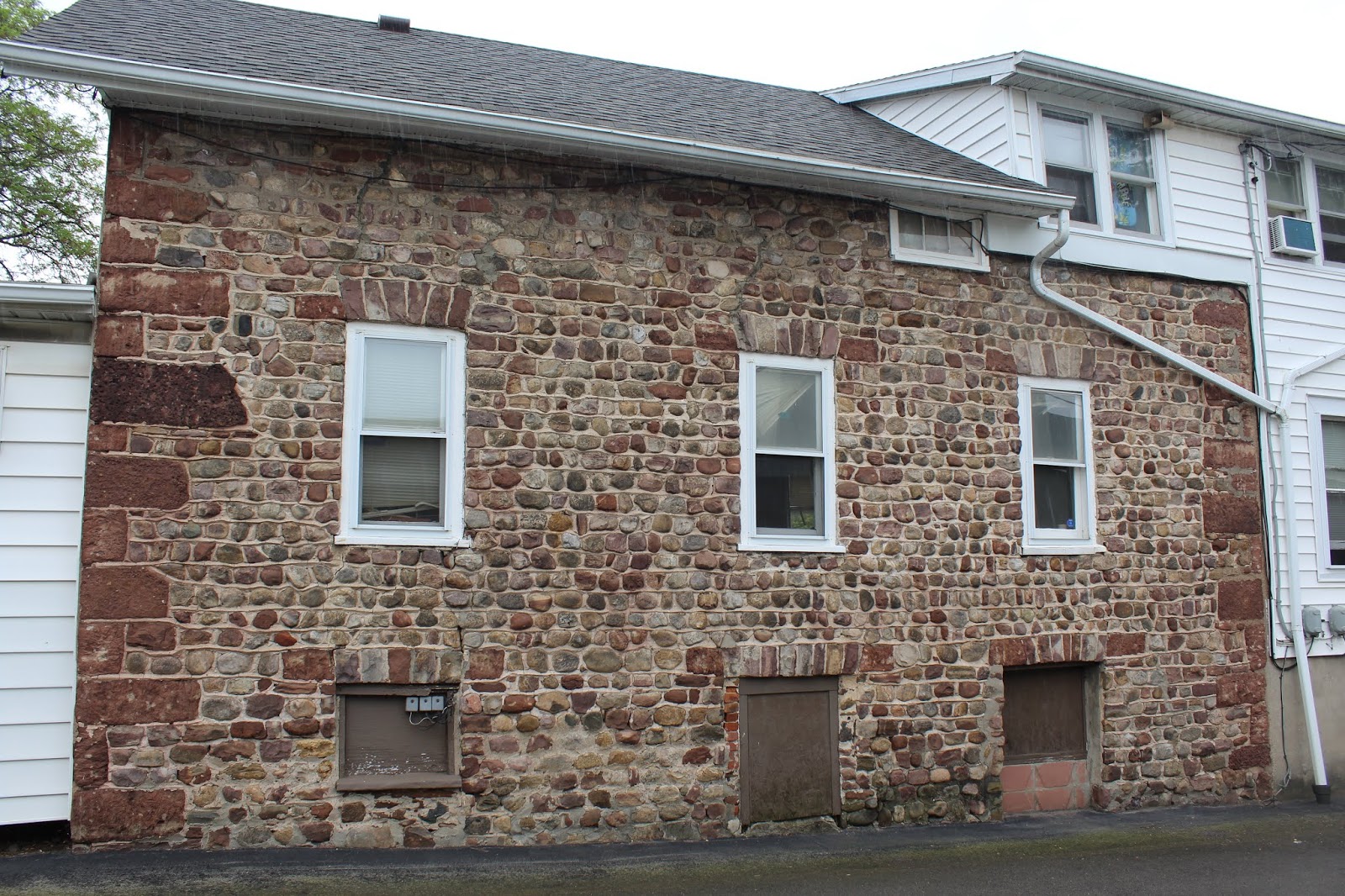 Webster - 19 South Ave. -4